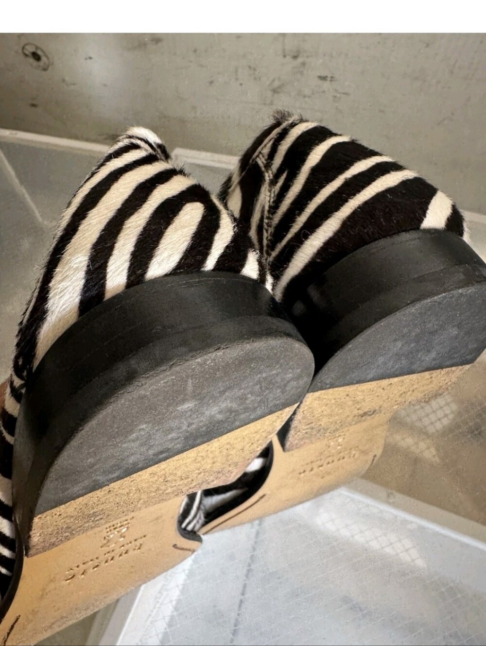 Men Zebra Print Hair Loafers with Gold Chain Accent - Picture 8 of 10